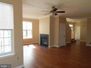 862 N Waterford Ln in Wilmington, DE - Building Photo - Building Photo