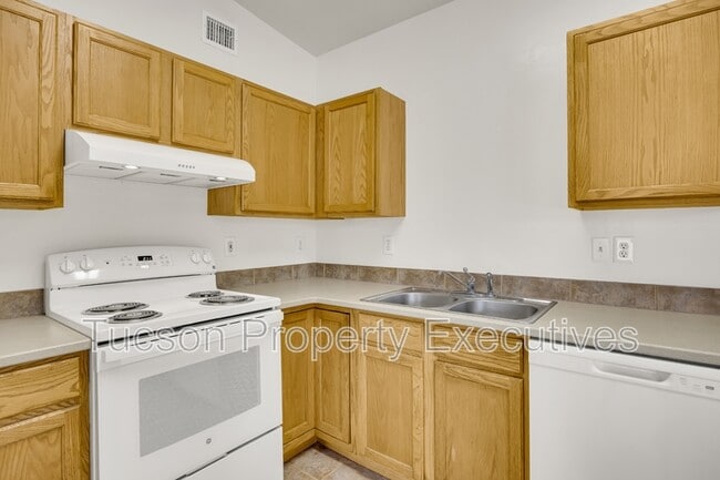 property at 2666 N Winstel Blvd