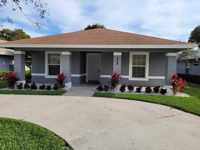 524 Southridge Rd in Delray Beach, FL - Building Photo - Building Photo
