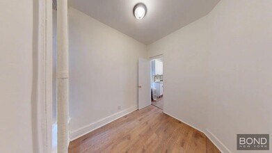 588 Amsterdam Ave in New York, NY - Building Photo - Building Photo