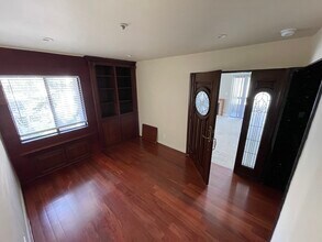 5705 Friars Rd, Unit 49 in San Diego, CA - Building Photo - Building Photo