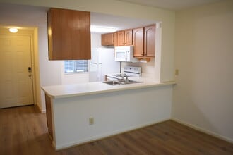 3631 Saint Johns Ct, Unit A in Wilmington, NC - Foto de edificio - Building Photo