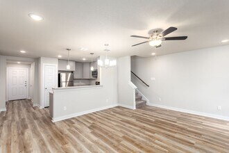 308 Abigail Aly in San Antonio, TX - Building Photo - Building Photo