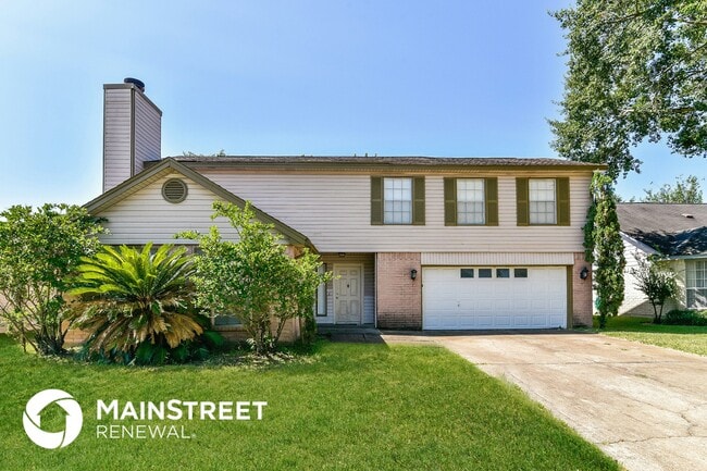 property at 14815 Oak Pines Dr