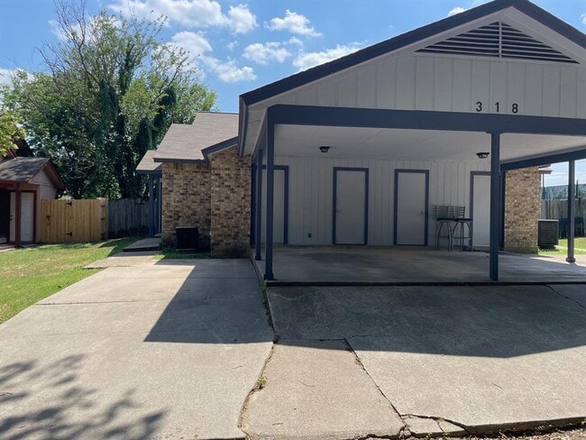 property at 318 W William Cannon Dr