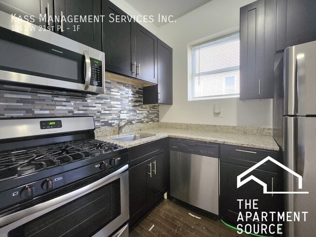 1943 W 21st Pl, Unit 1R