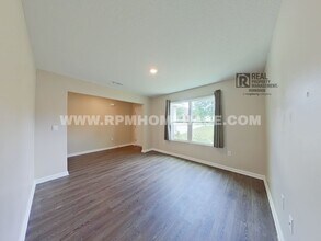3250 Chapelwood Dr in Crestview, FL - Building Photo - Building Photo