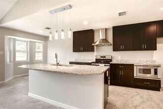 327 Gentilly Dr in Katy, TX - Building Photo - Building Photo