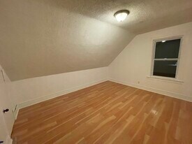 106 Carpenter St, Unit 3 in Pawtucket, RI - Building Photo