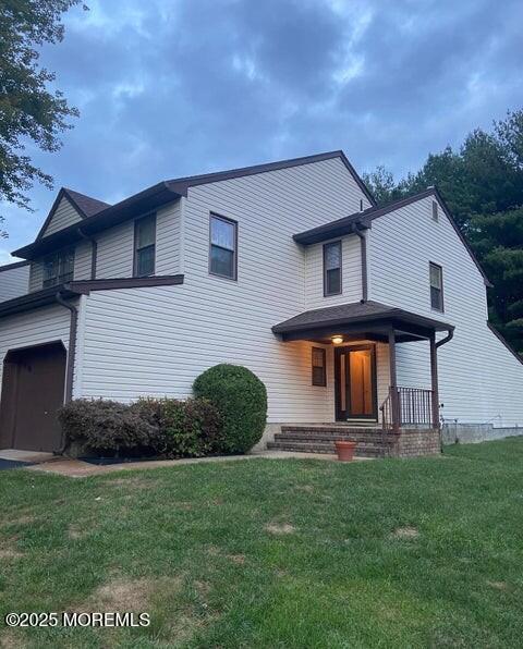 438 Oak Knoll Dr in Englishtown, NJ - Building Photo - Building Photo