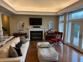 1718 Strathshire Hall Pl in Powell, OH - Building Photo - Building Photo