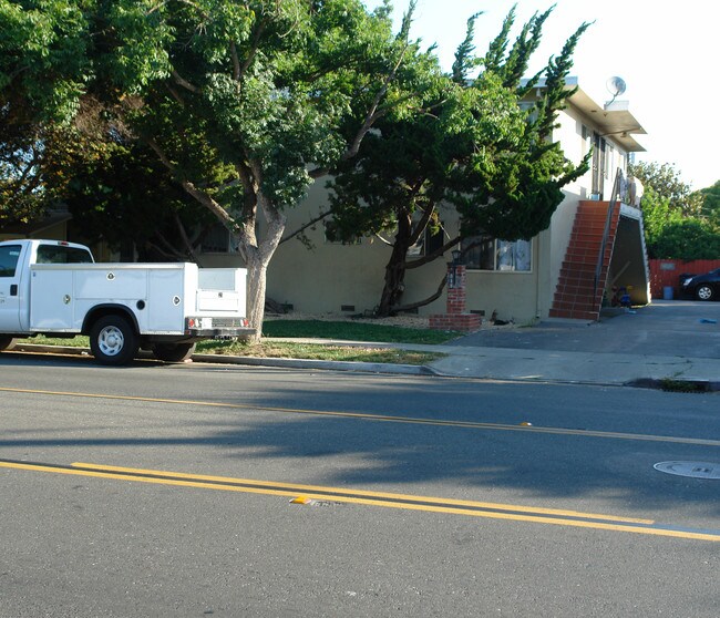 567-575 E Maude Ave in Sunnyvale, CA - Building Photo - Building Photo