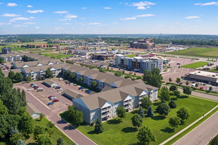 Platinum Valley Apartments