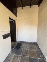 3400 S Le Jeune Rd in Miami, FL - Building Photo