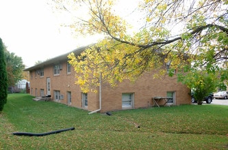 3600-3608 Maryland Ave N in New Hope, MN - Building Photo - Building Photo