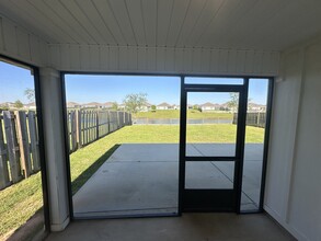 23159 Shadowridge Dr in Daphne, AL - Foto de edificio - Building Photo