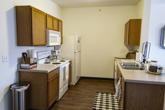 Coconino Place Condominiums in Ames, IA - Building Photo - Building Photo