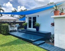 6450 SW 19th St in Miami, FL - Building Photo