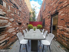 1727 Fitzwater St in Philadelphia, PA - Building Photo - Building Photo