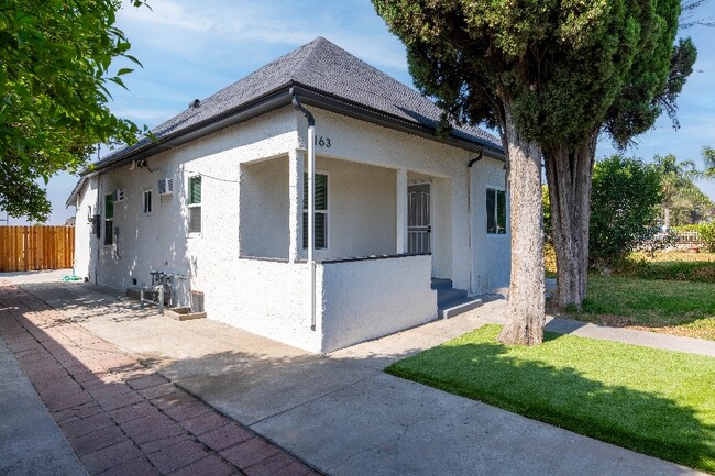 1163 Spruce St W in San Bernardino, CA - Building Photo - Building Photo