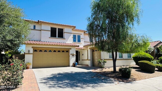 property at 1634 W Pelican Ct