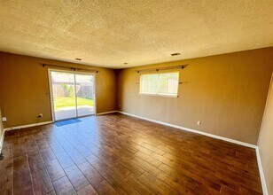 2737 Plymouth Ln in The Village, OK - Building Photo - Building Photo
