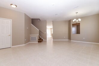 13503 Copper Belly Ct in Riverview, FL - Foto de edificio - Building Photo