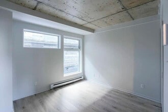 325 Rue Saint-Vallier E in Québec, QC - Building Photo - Building Photo