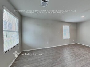 4230 Southton Lk in San Antonio, TX - Building Photo - Building Photo