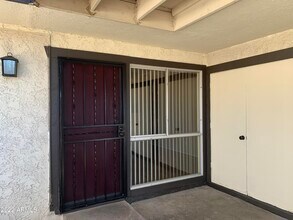 720 S Dobson Rd in Mesa, AZ - Building Photo - Building Photo