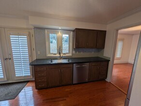 3023 Shallowood Ln in Charlotte, NC - Building Photo - Building Photo