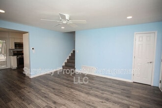 11 Wesley Ct in Mount Holly, NJ - Building Photo - Building Photo