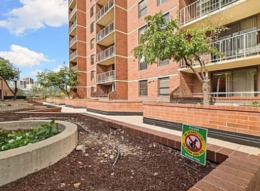 1301 Speer Blvd in Denver, CO - Building Photo - Building Photo