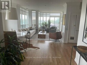 9 Boardwalk Dr in Toronto, ON - Building Photo - Building Photo
