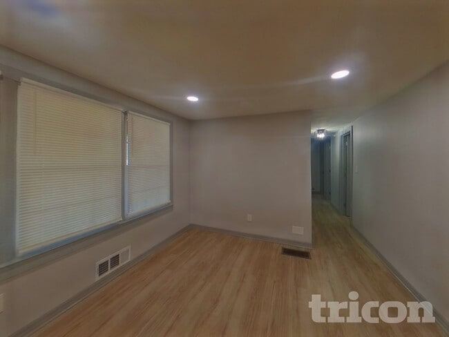 11 Swan Dr in Newnan, GA - Building Photo - Building Photo