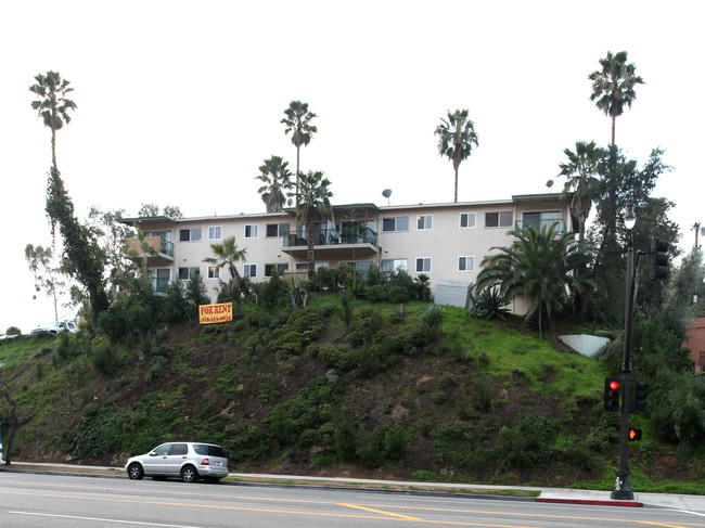 2470 Colorado Blvd in Los Angeles, CA - Foto de edificio - Building Photo