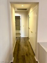 2445 Palmridge Dr in Las Vegas, NV - Building Photo - Building Photo