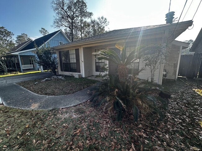 property at 2107 Mallard St