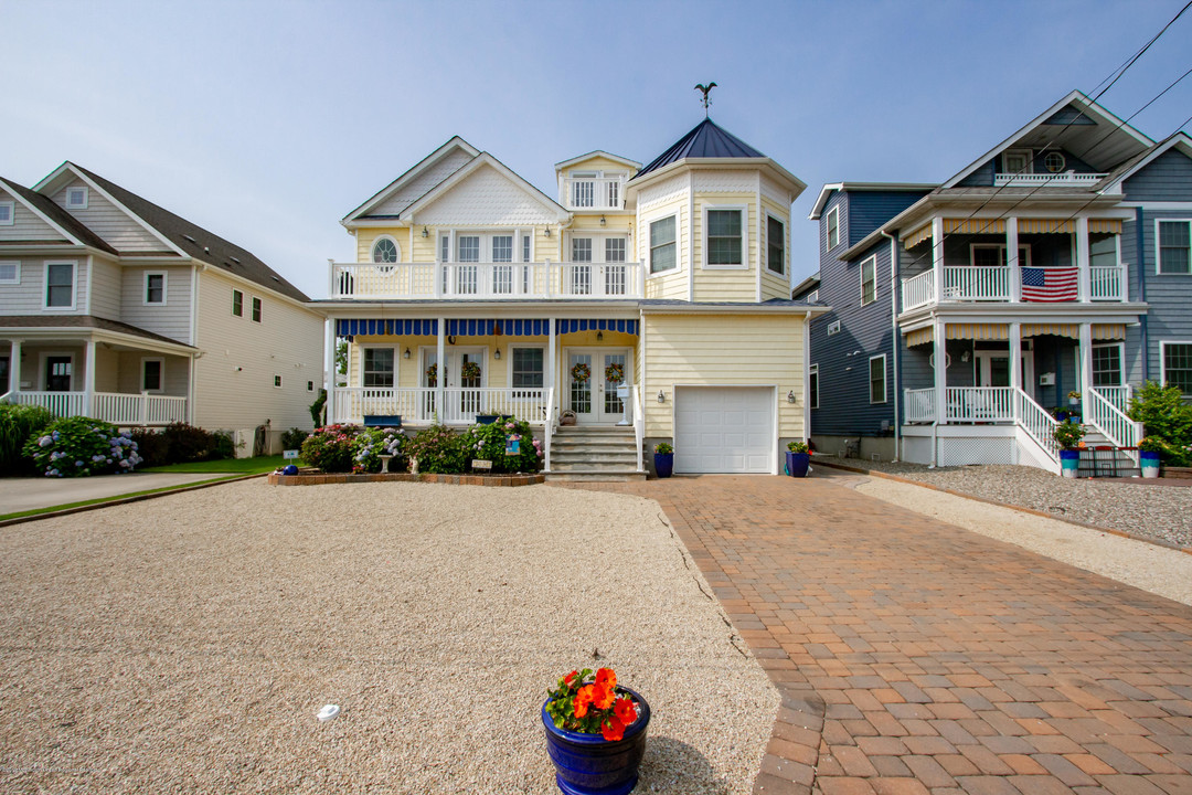 418 Carter Ave in Point Pleasant Beach, NJ - Building Photo