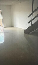 1100 W 35th St in Hialeah, FL - Building Photo - Building Photo