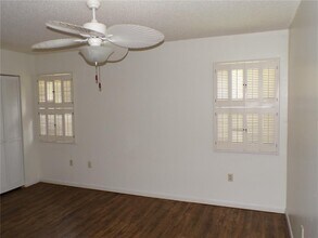638 Bird Bay Dr E in Venice, FL - Building Photo - Building Photo