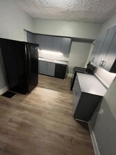 101-103 Green St, Unit Unit 101 in Dayton, OH - Foto de edificio - Building Photo