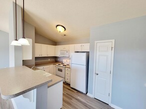 3477 Forestdale Dr in Burlington, NC - Building Photo - Building Photo