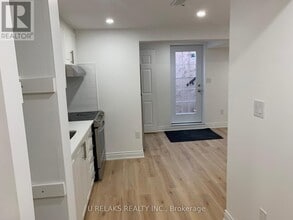 4845 Colombo Crescent in Mississauga, ON - Building Photo - Building Photo