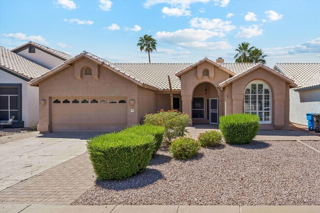 19440 N 33rd Pl in Phoenix, AZ - Building Photo - Building Photo
