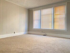 6040 Binney St in Omaha, NE - Building Photo - Building Photo