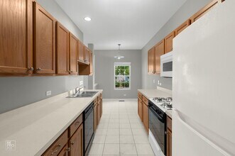 742 County Line Rd in Aurora, IL - Building Photo - Building Photo