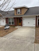 945 Bryan Cir in Grovetown, GA - Building Photo