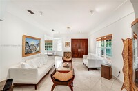 1642 Brickell Ave in Miami, FL - Building Photo - Building Photo