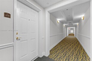 4100 Salzedo St in Coral Gables, FL - Building Photo